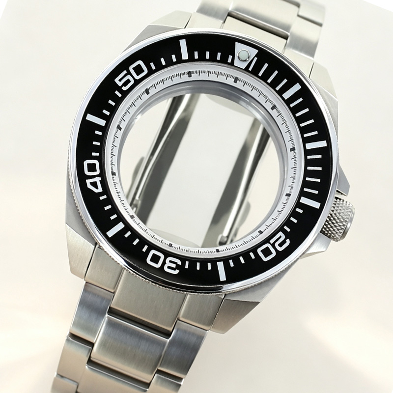 43-mm-Sport-Taucheruhrengehäus – Citizen Watch Tsuyosa Bewertung und Preis